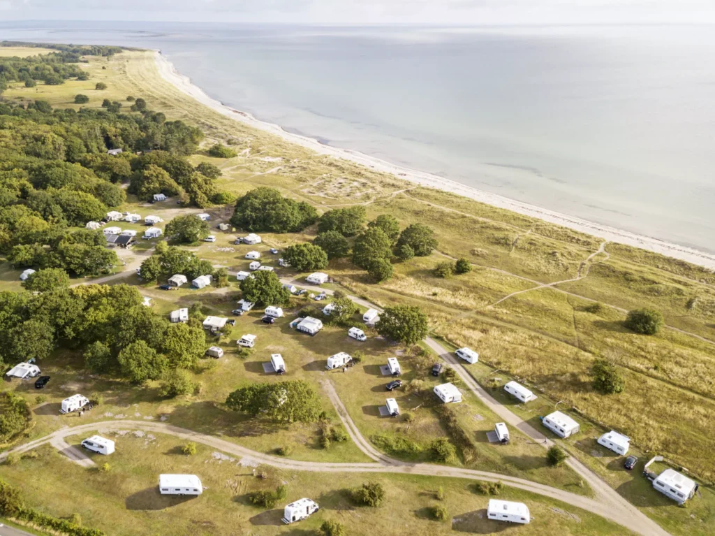 En Camp-let kan nemt slås op på en campingplads og giver mere komfort end et telt.